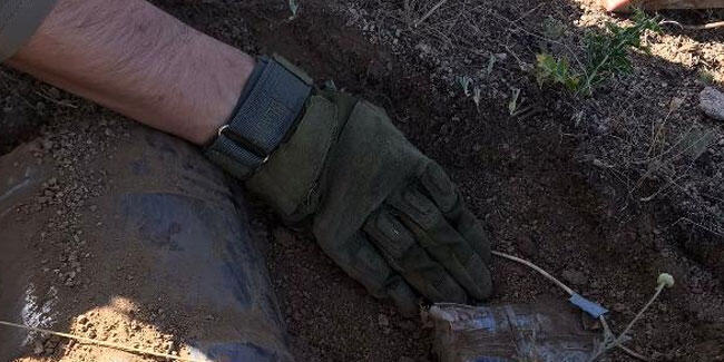 Bingöl’de PKK’lı teröristlere ait 2 el yapımı patlayıcı ele geçirildi