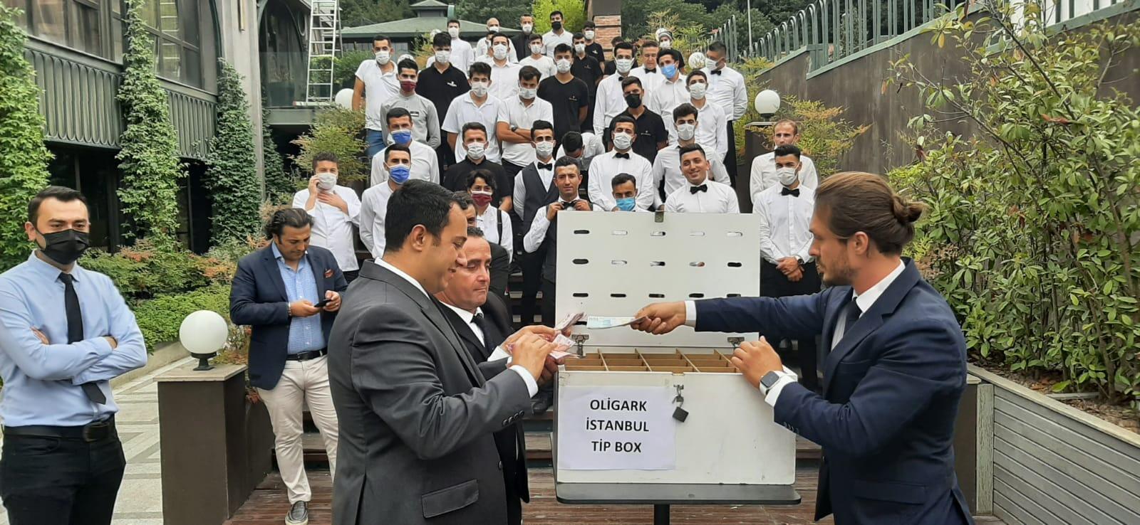 Beşiktaş’ta restoran çalışanları bir aylık bahşişlerini yangın bölgesine gönderdi