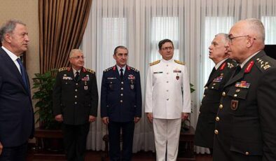 Kara Kuvvetleri Komutanlığı’nda devir teslim töreni düzenlendi