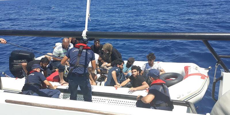 Marmaris açıklarında 11 düzensiz göçmen kurtarıldı
