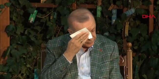 Son dakika… Kahramanmaraş’ta gençlerle buluştu! Cumhurbaşkanı Erdoğan’ı duygulandıran şiir