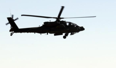 Askeri Helikopterler Havada Çarpıştı